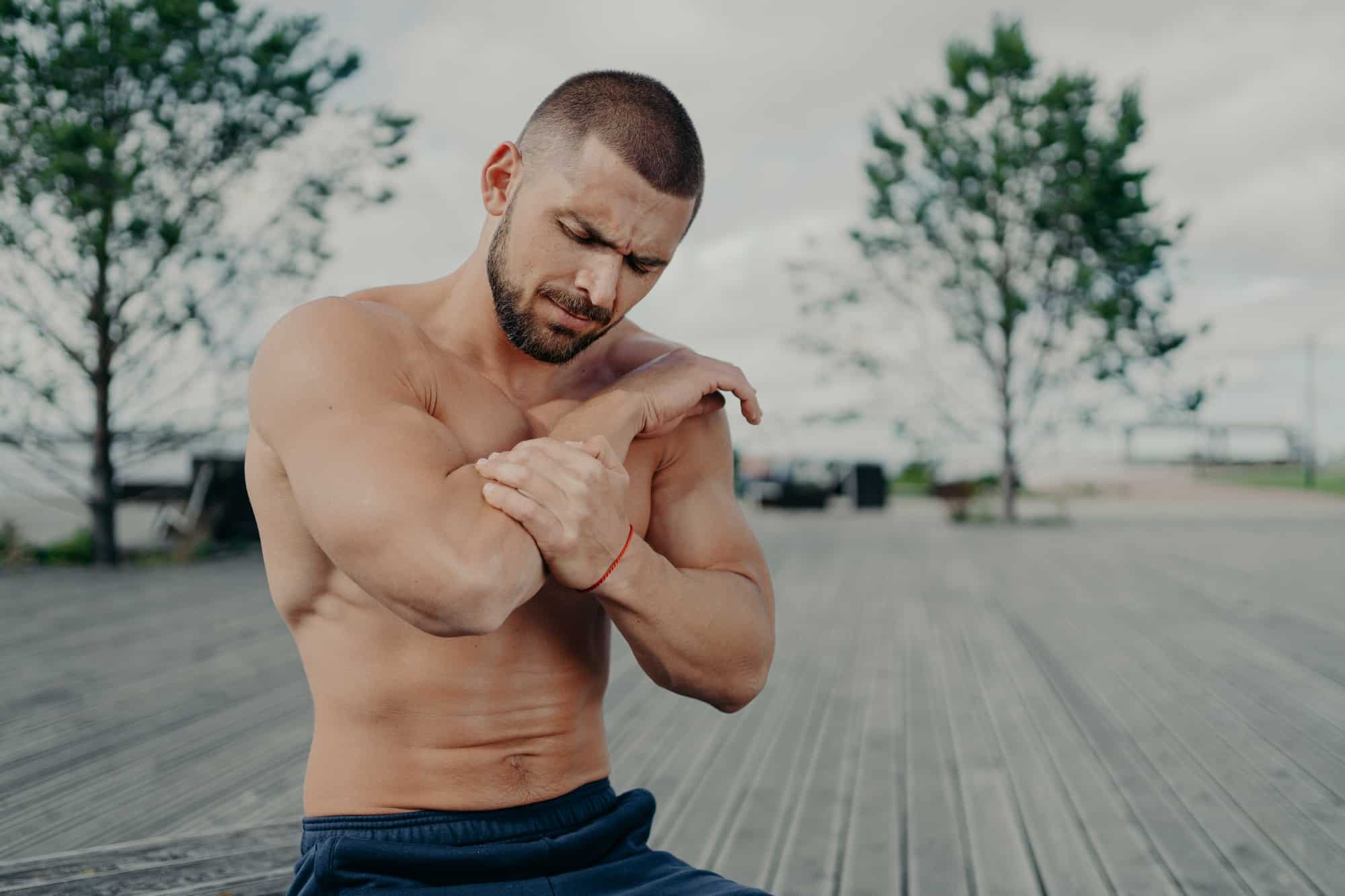 Tensions musculaires : comprendre, prévenir et traiter naturellement