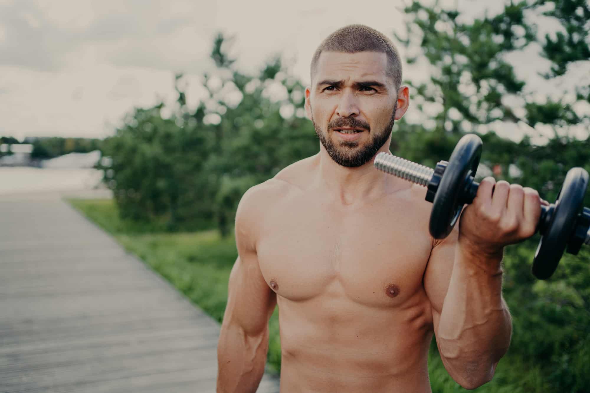 Hypertrophie musculaire : entraînement, nutrition et récupération expliqués