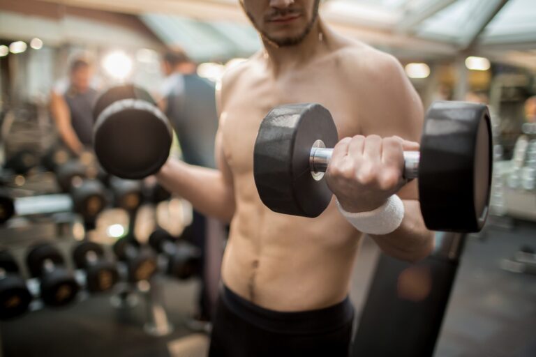 Progresser en musculation : les erreurs à éviter et les vraies solutions pour évoluer