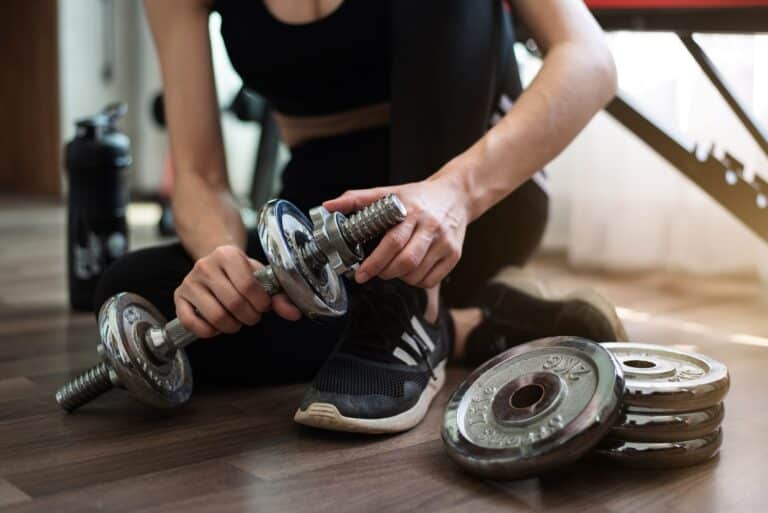 Haltères réglables : l’arme secrète pour muscler tout votre corps chez vous