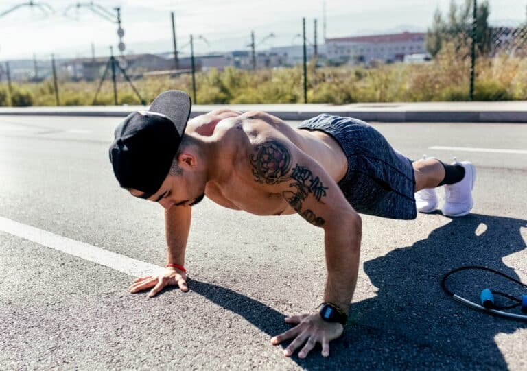 Pompes en musculation : conseils d’expert pour progresser efficacement